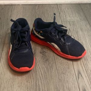 Brand: Reebok Size: 2.5 Color: Navy Blue